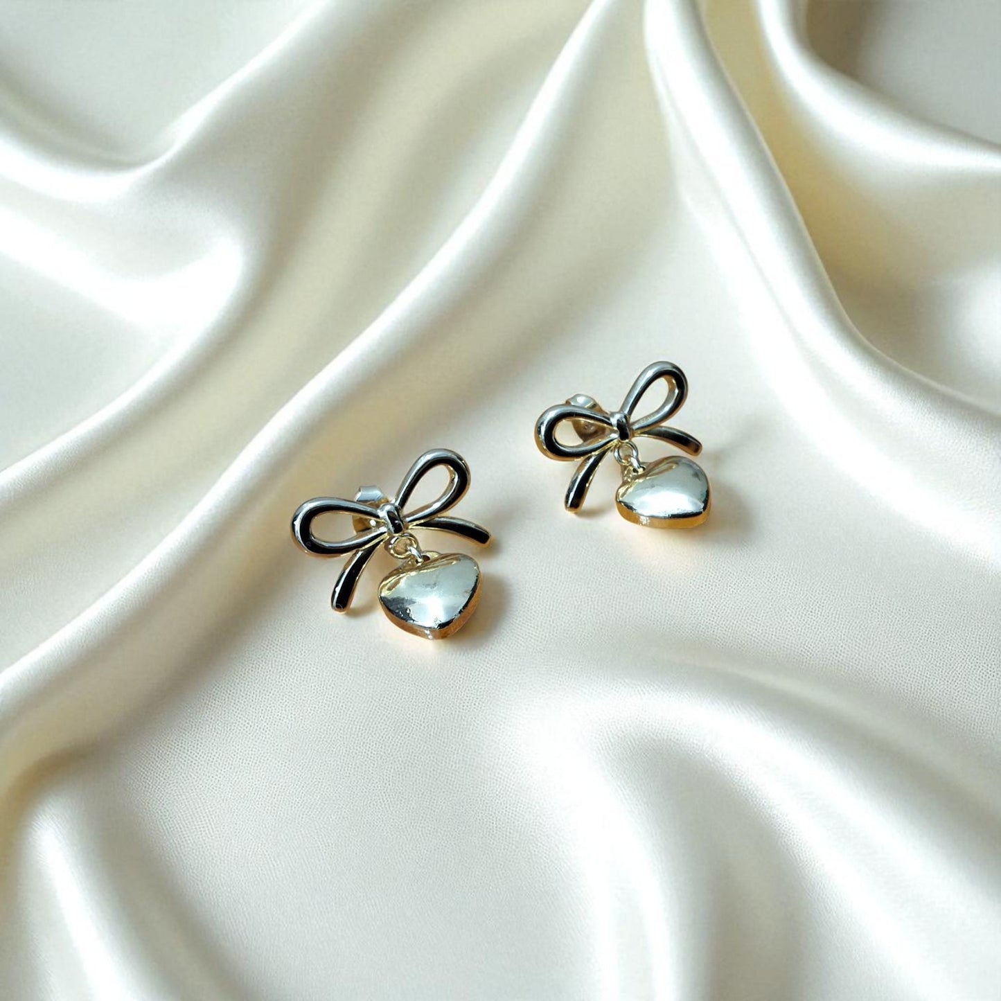 Bow-Heart Earring