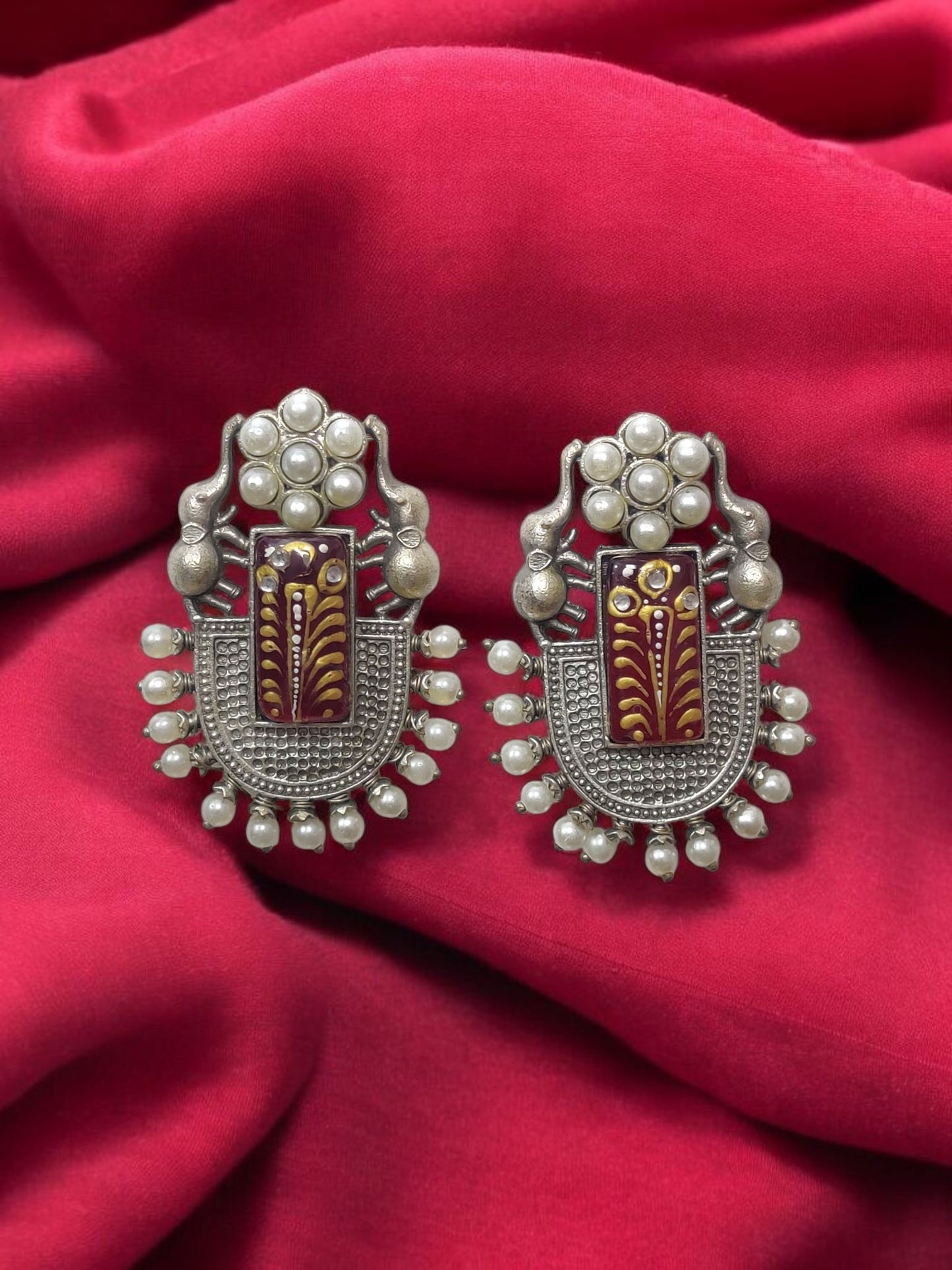 Antique Temple Arch Stud