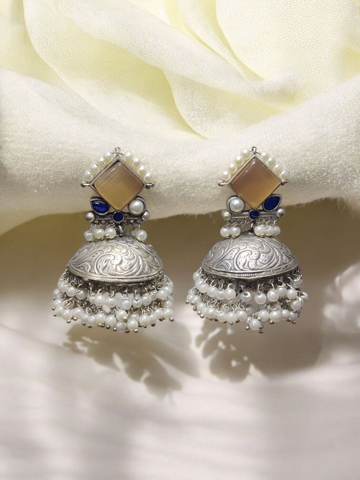 Mint Glow Pearl-Edged Jhumka