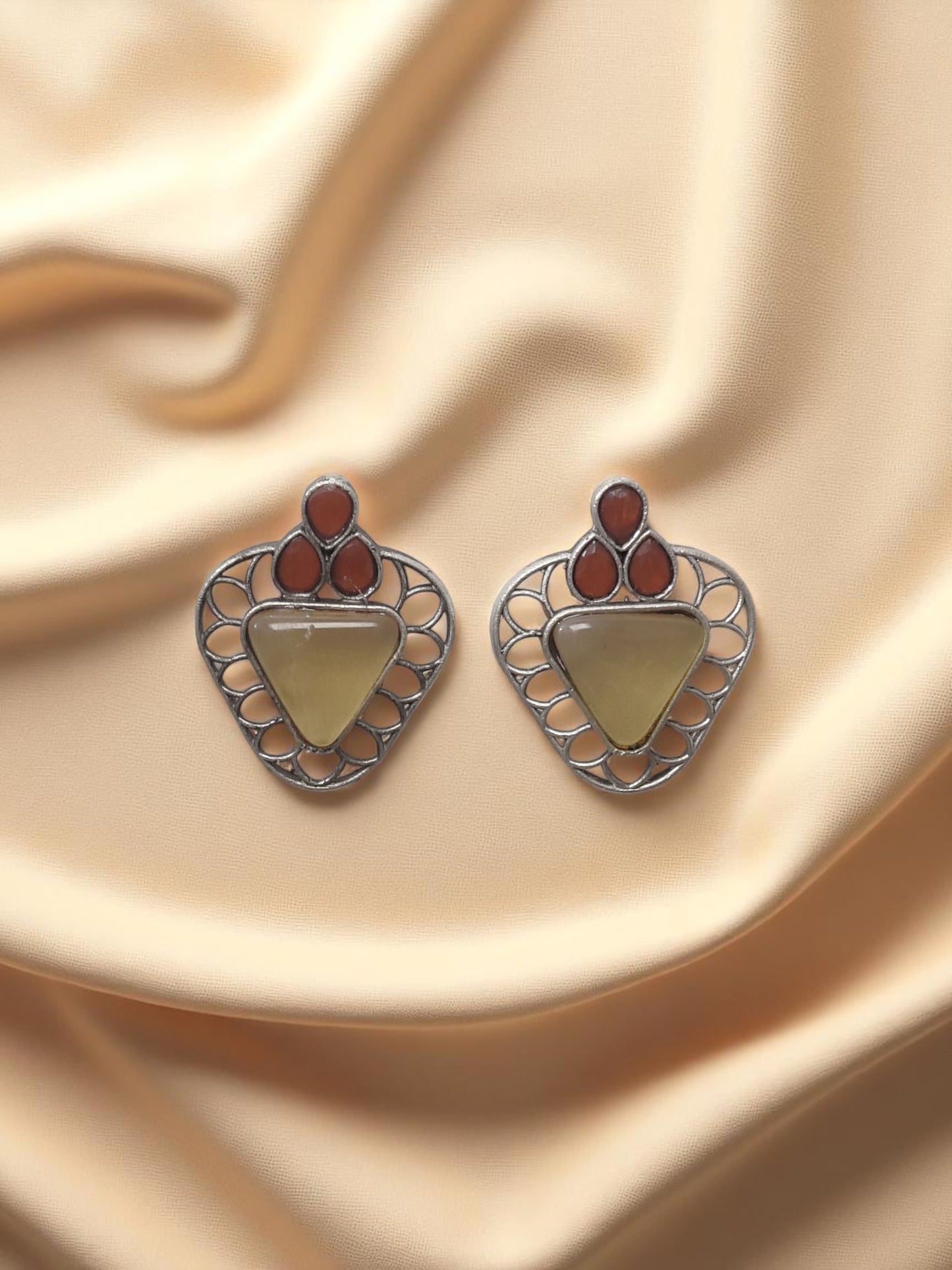 Noir Bloom Stud Earrings