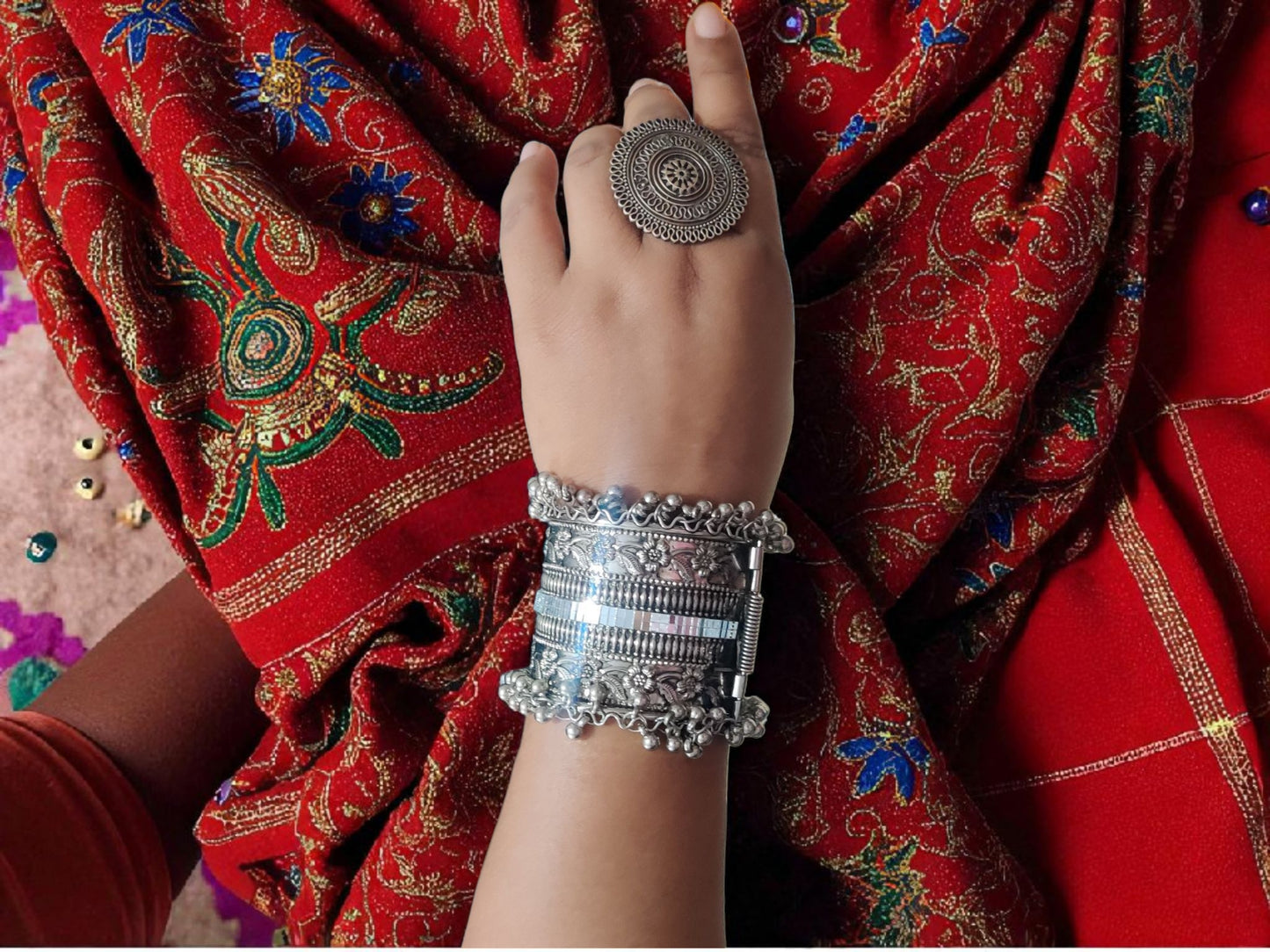 Nysa Cuff Oxidized Bangle