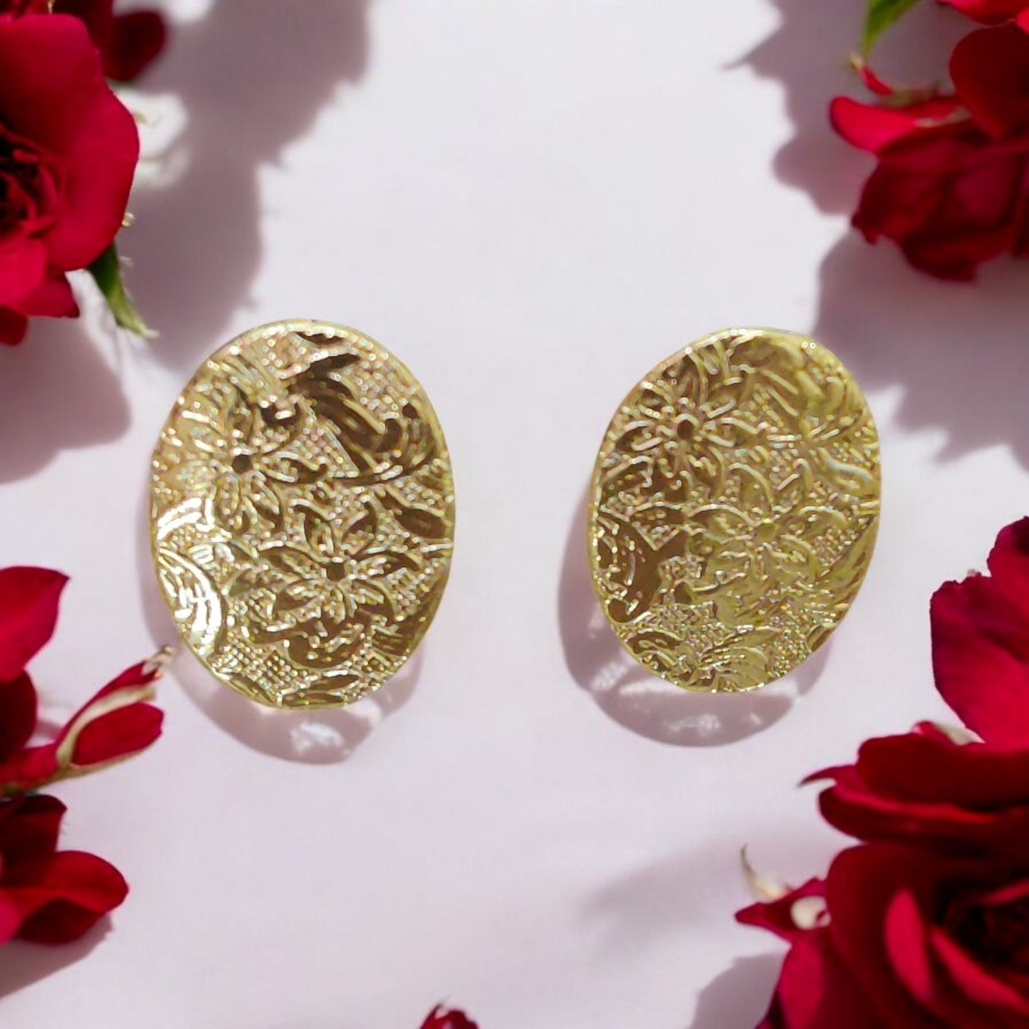 Flora Antitarnish golden stud oval shape