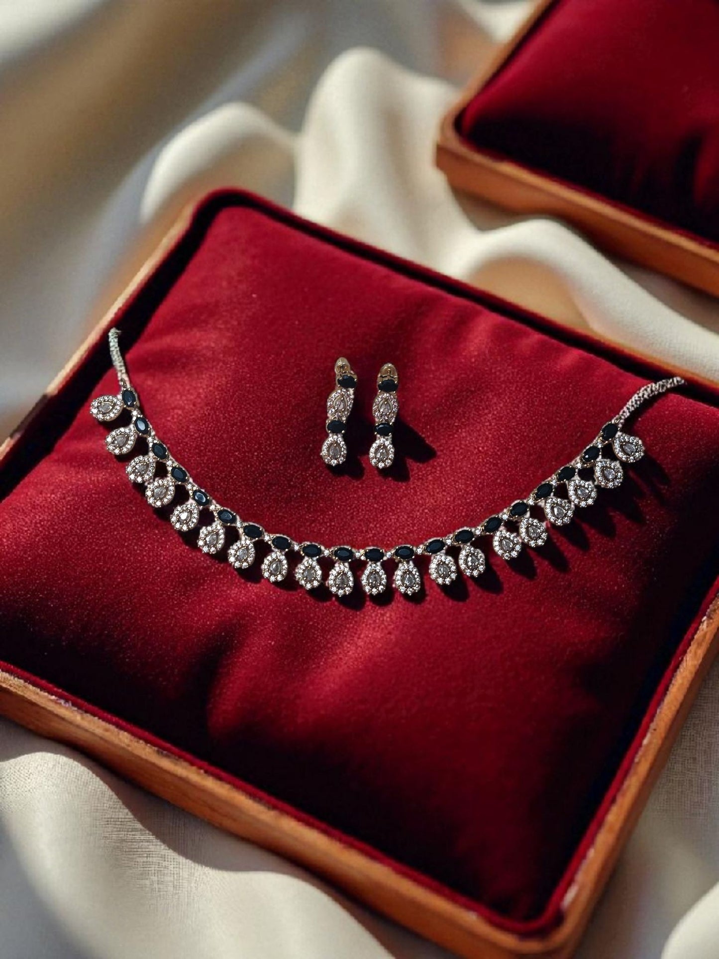 Eterna Luxe American Diamond Necklace Set