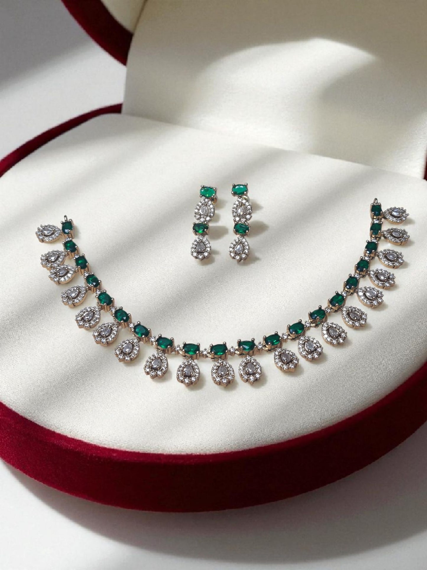 Eterna Luxe American Diamond Necklace Set