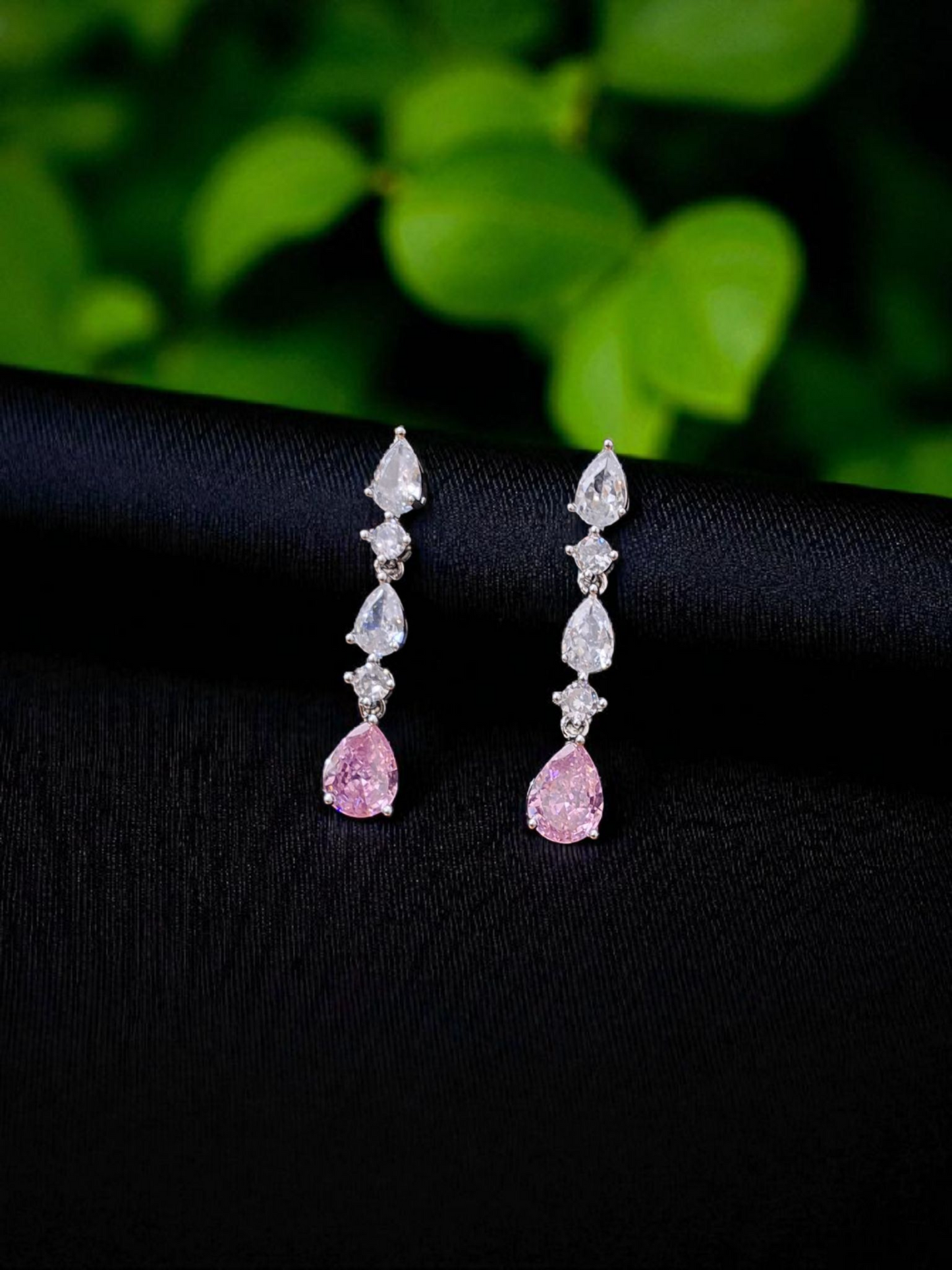 Radiant Pink Tear Drop Diamond Necklace Set