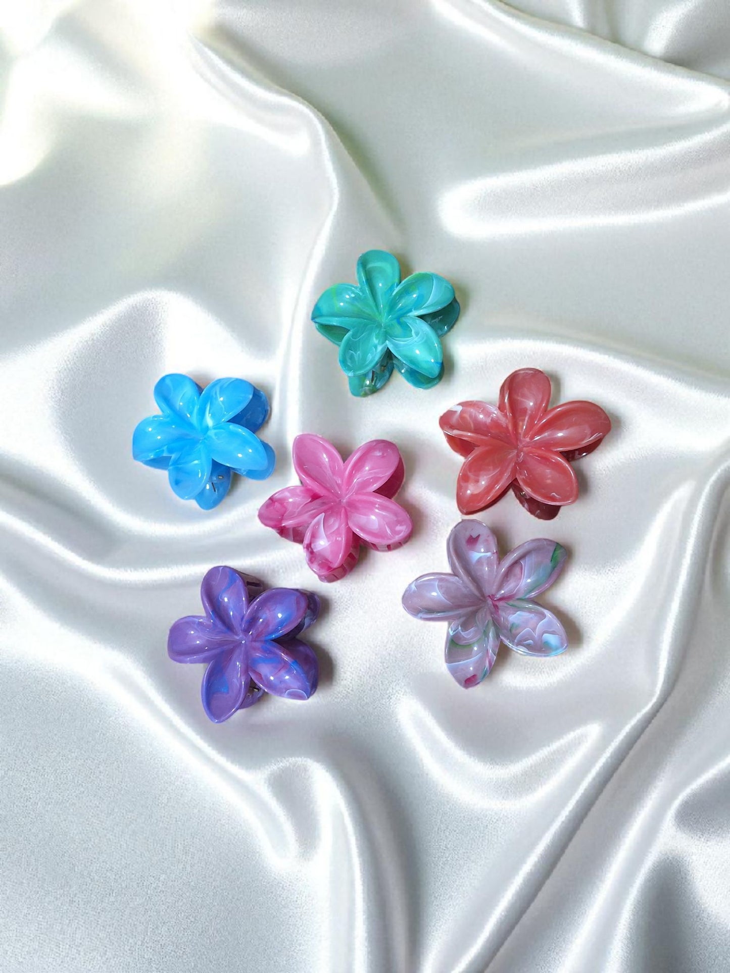 PetalWhirl Blossom Claw Clip