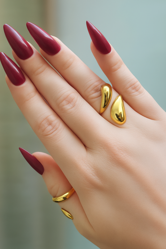Organic Twisted Gold Ring – Sculptural Elegance in Every Curve