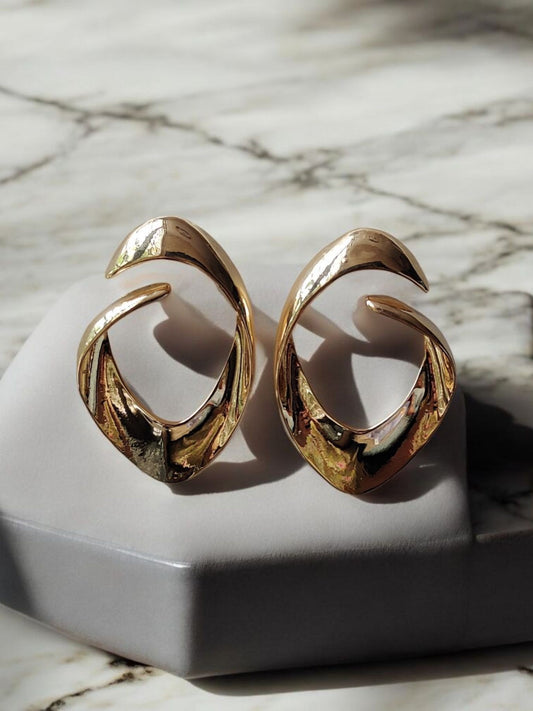 Gilded Wave Sculpt Earrings