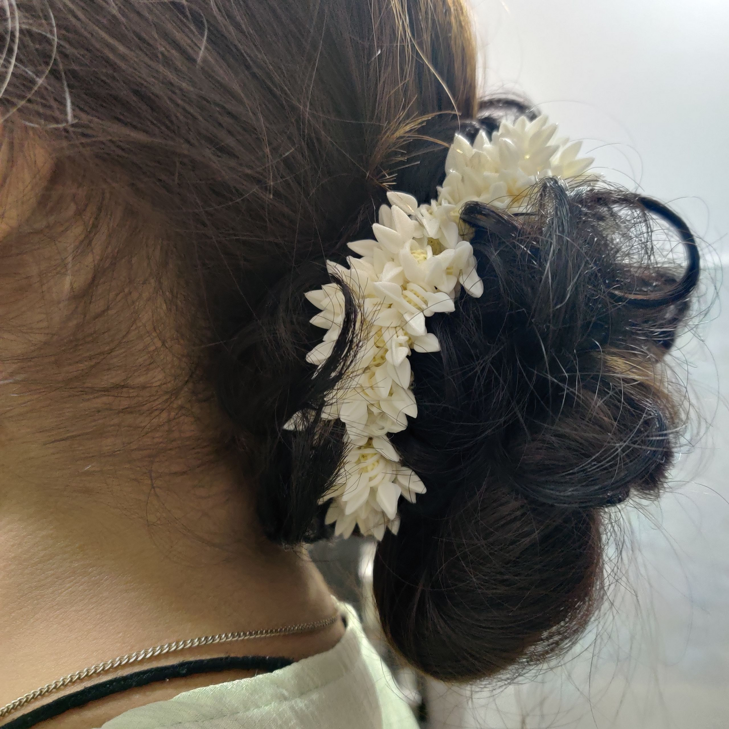 GulSundari Floral Mogra Gajra