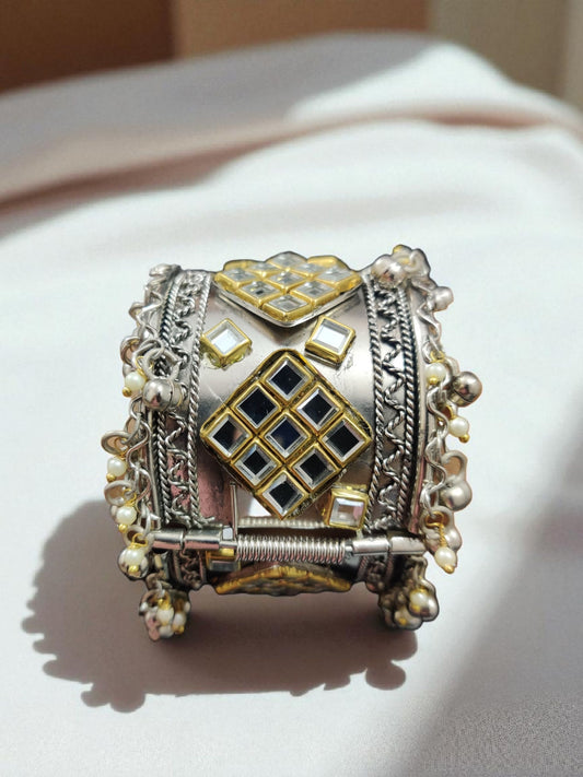 Rajwada Oxidized Bangle