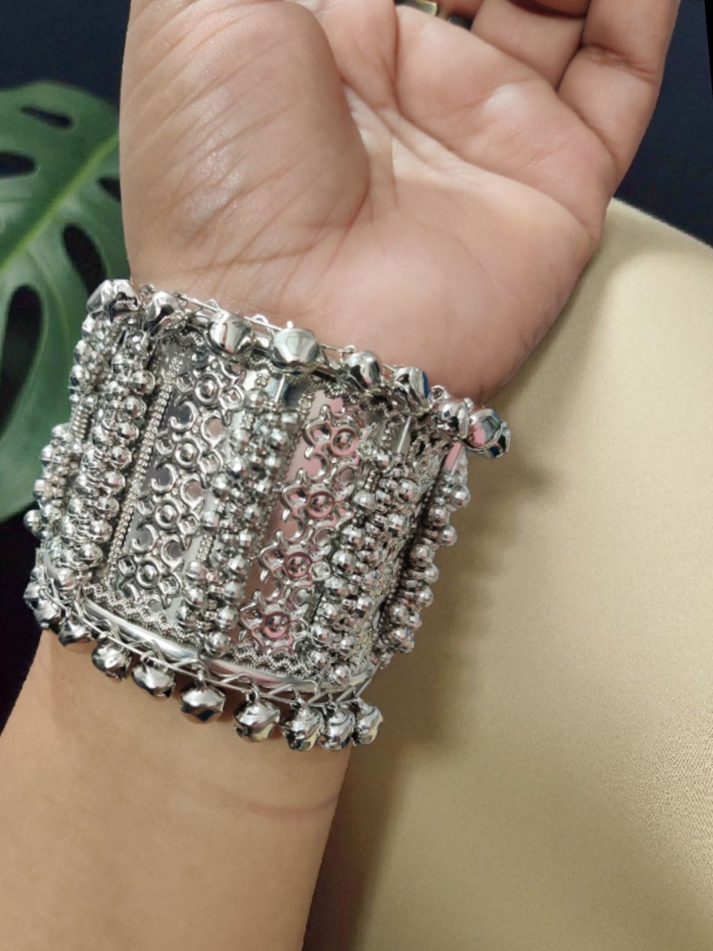 Nritya Oxidized Ghungroo Kada