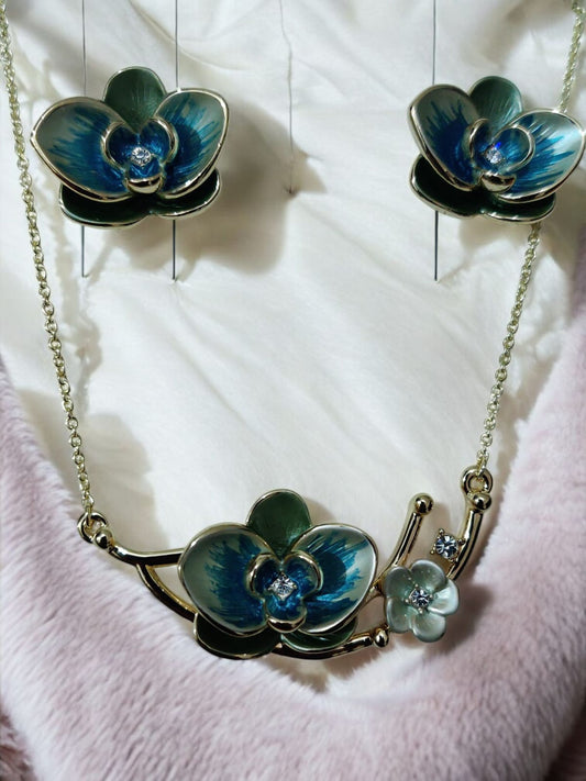 Elegant Blue Flower Necklace and Earring Set