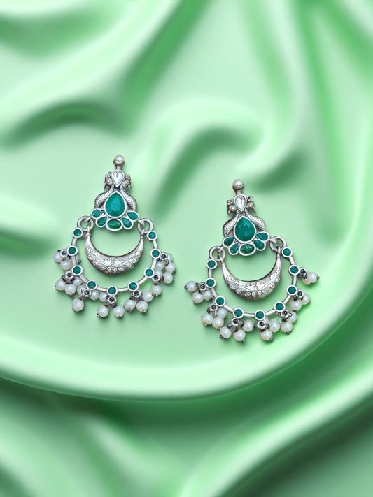 Noor Crescent Chandbalis