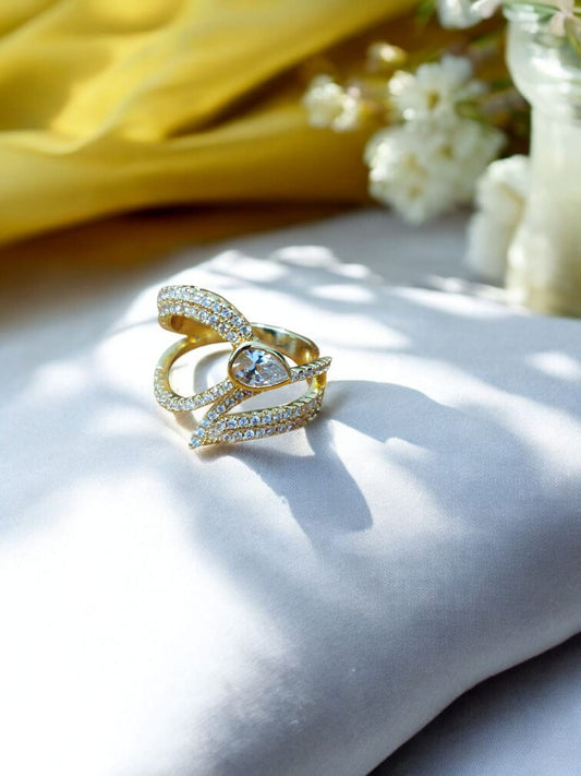 Crystal Curve Luxe Ring
