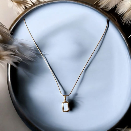 Iridescent Gold Pendant Necklace